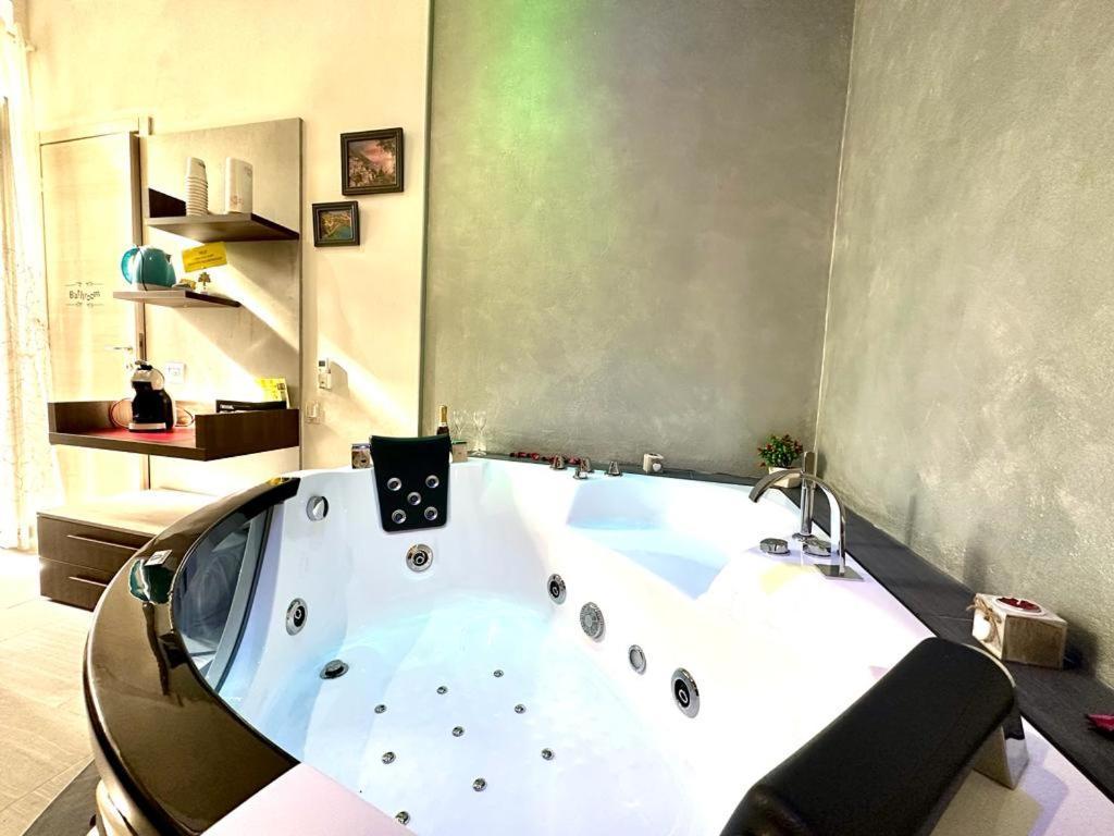 Il Quadrifoglio Guesthouse La Spezia Bagian luar foto
